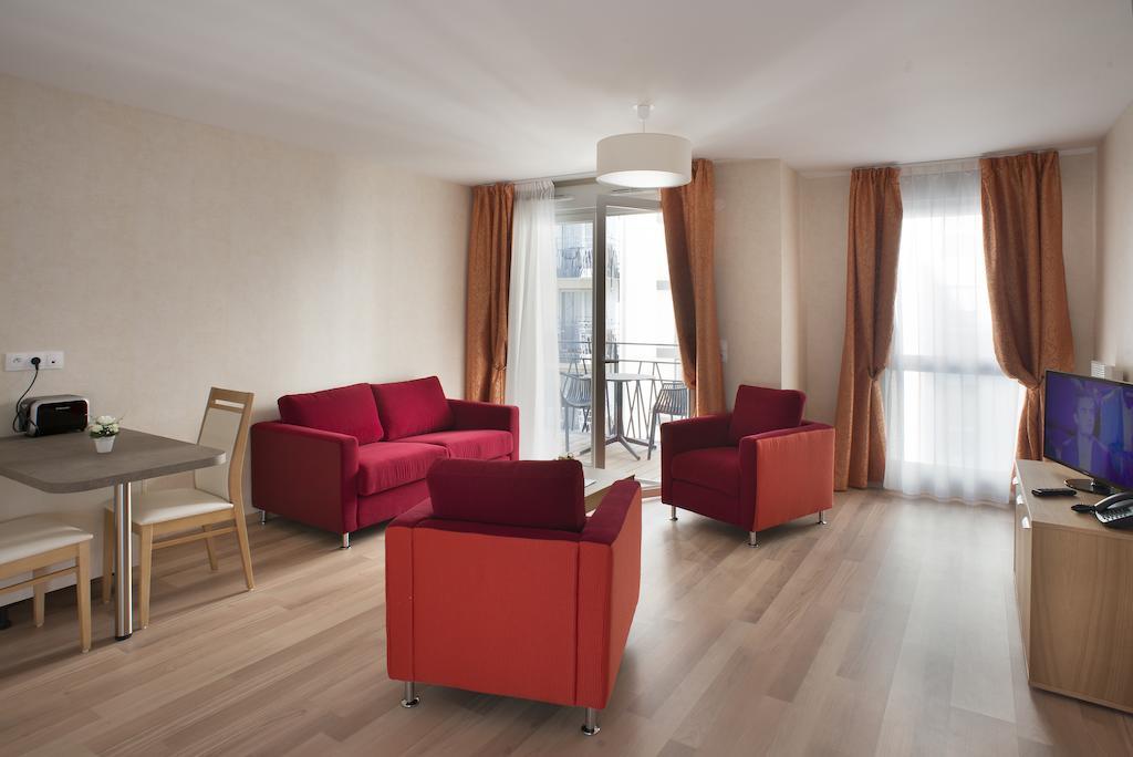 Domitys Le Pont Des Lumieres Apart otel Lyon Oda fotoğraf